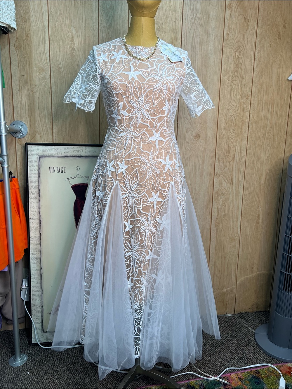 White Floral Lace A-Line Tulle Evening Dress